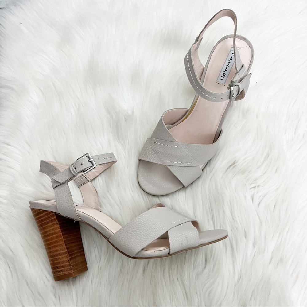 Tahari Marianne Tan / Nude Leather Sandals heels